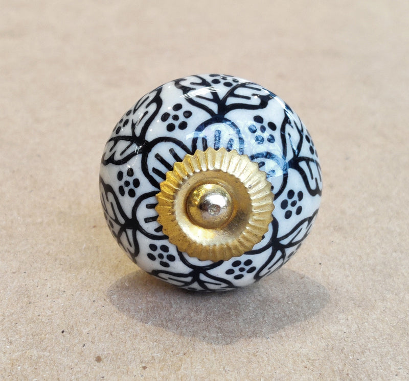 BLACK AND WHITE PAISLEY CABINET KNOB