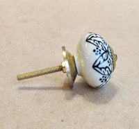 BLACK AND WHITE PAISLEY CABINET KNOB